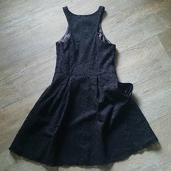 Princess Cut Dress With Pockets - Picture 5 of 5